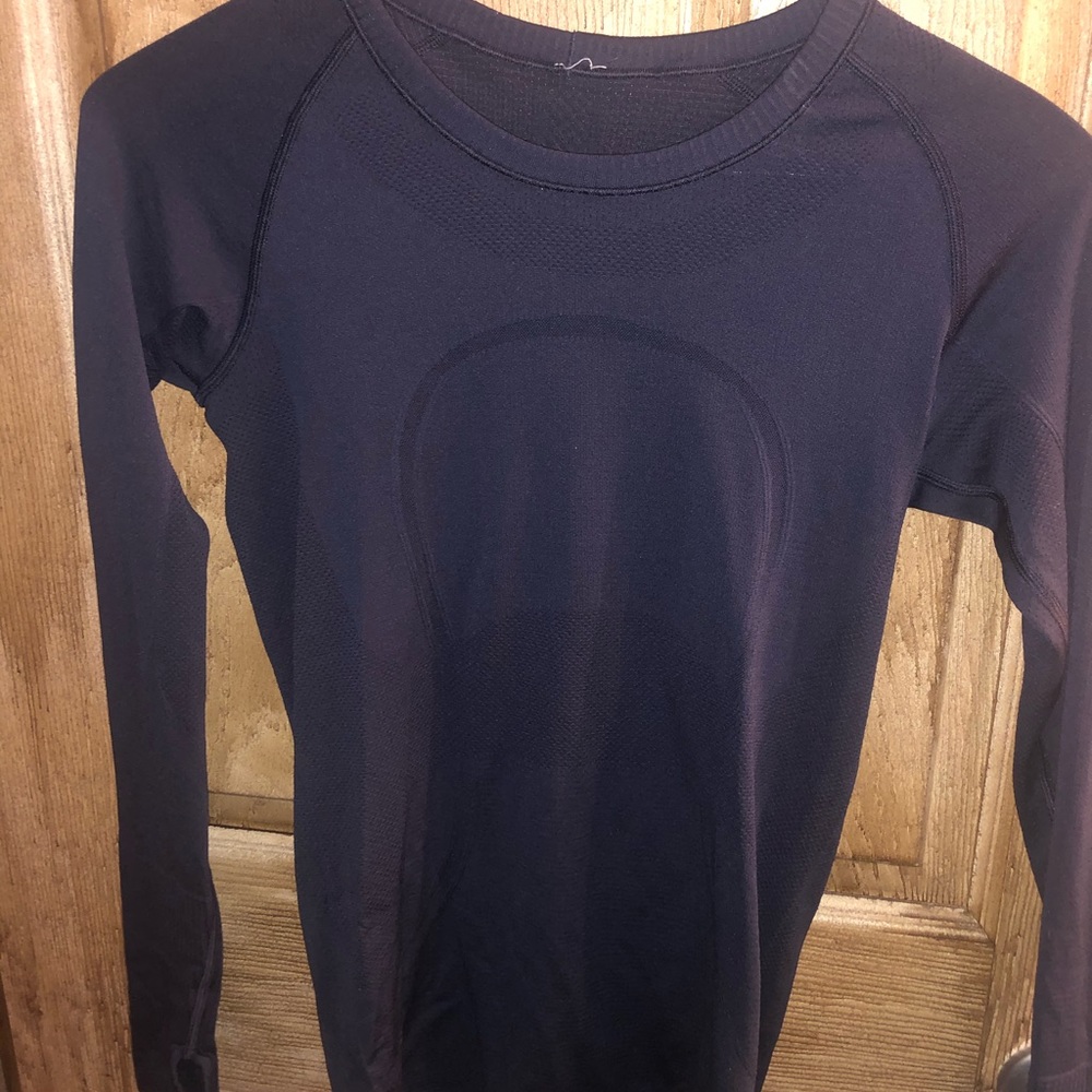Lululemon women’s long sleeve swiftly shirt
